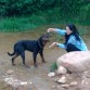 bebiendo agua con el amita marisa en casa