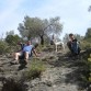 Le encanta  las excursiones con todos nuestros primos pequeños.